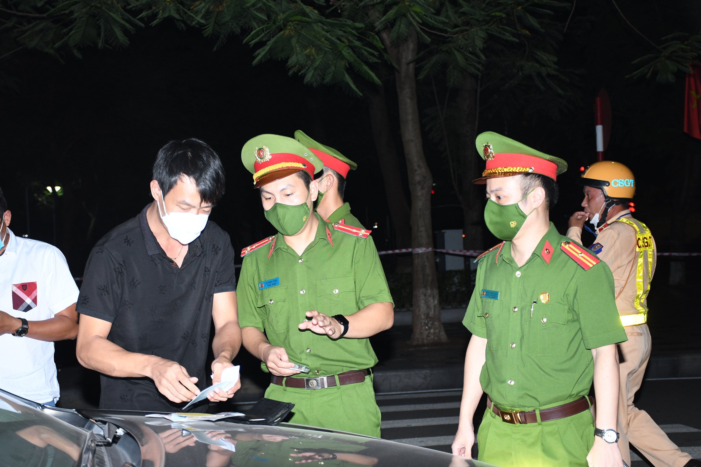 ​​​​​​​Đội Cảnh sát giao thông - trật tự, Công an Quận Hồng Bàng: Quyết liệt ra quân đảm bảo trật tự an toàn giao thông